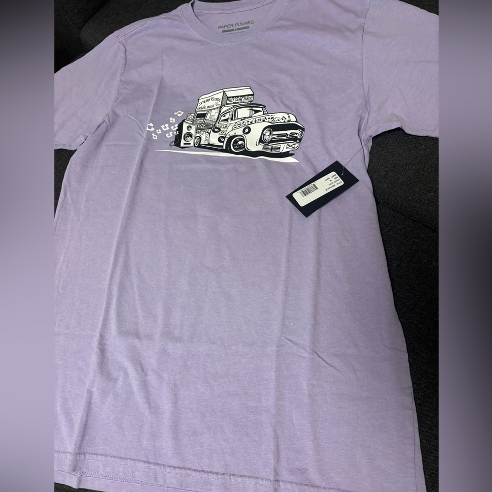 PAPER PLANES Skylark Records Lavender Tee - M